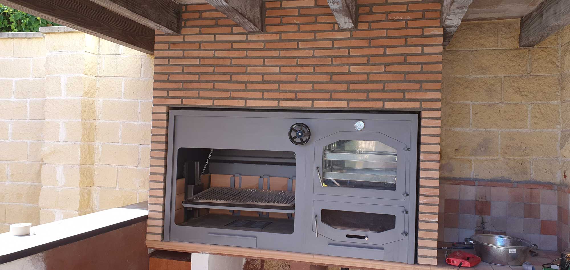 Instalación barbacoa de obra